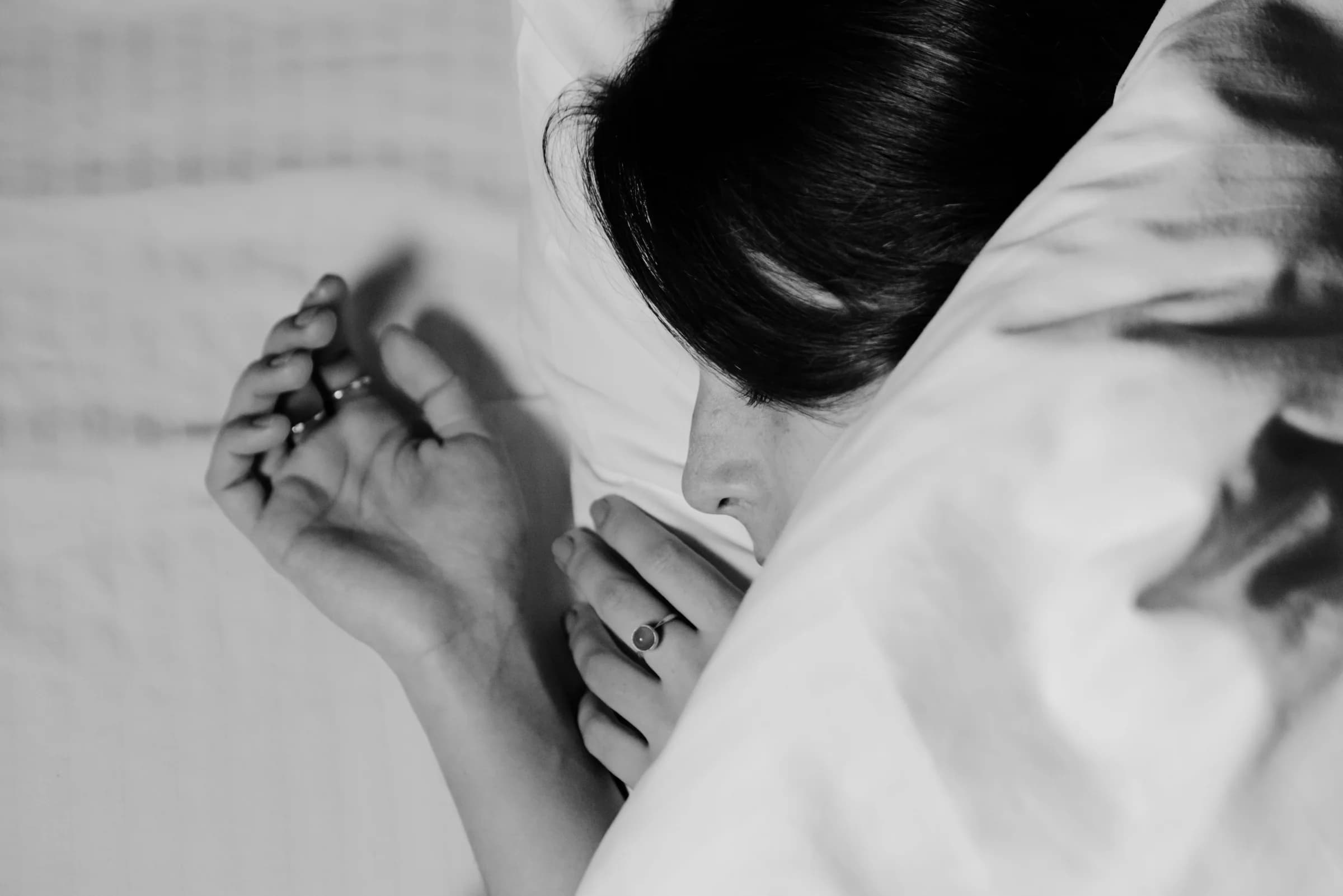 失眠的夜  我並不孤單
